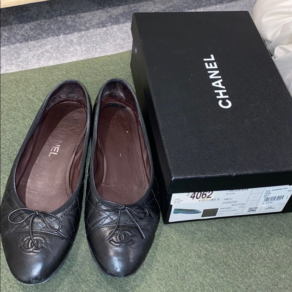 Chanel black shoes - Picture 2 of 5